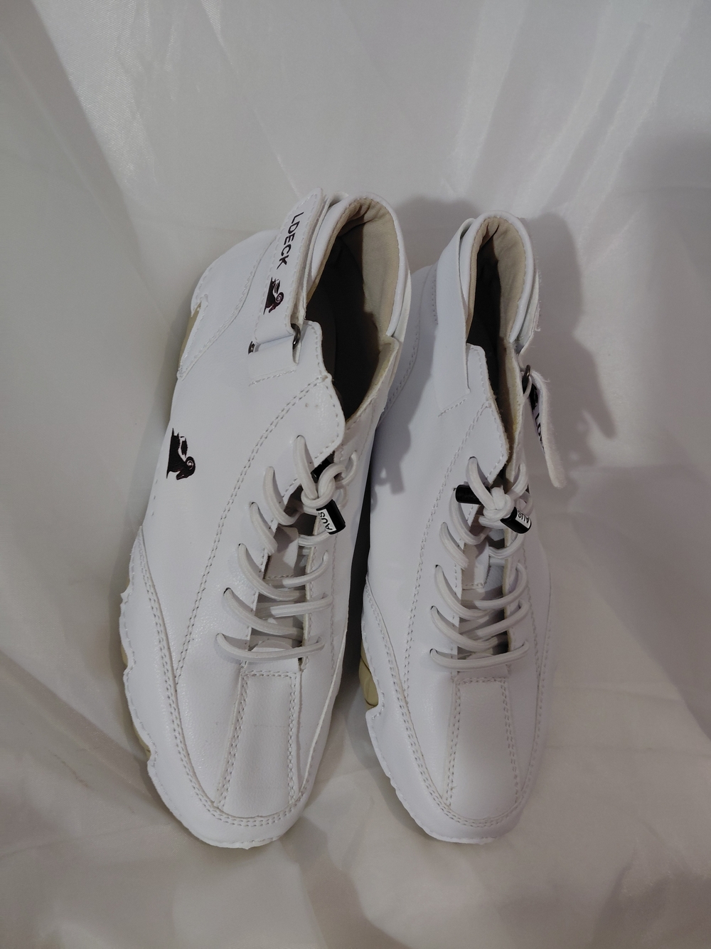 Men’s White Leather Lace-Up Sneakers by